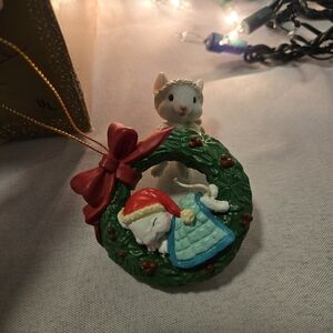 Trim A Home Vintage Mice Sleeping In Wreath. No Box.